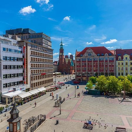 Przestronne Dwa Pokoje Z Widokiem Na Rynek I Plac Solny! Apartment วรอตซวาฟ ภายนอก รูปภาพ