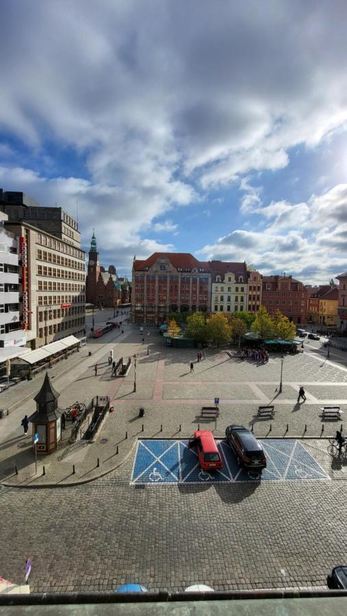 Przestronne Dwa Pokoje Z Widokiem Na Rynek I Plac Solny! Apartment วรอตซวาฟ ภายนอก รูปภาพ